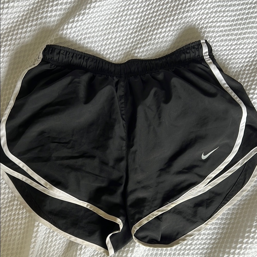 Nike Dry Fit Black Athletic Shorts Lightweight Moisture-Wicking Design Size S